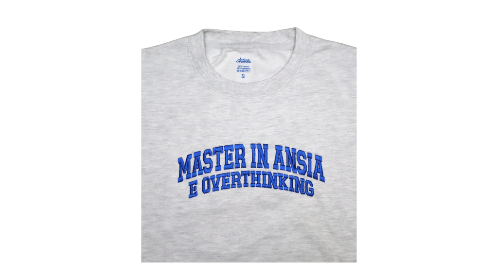 Felpa grigia “Master in Ansia e Overthinking”